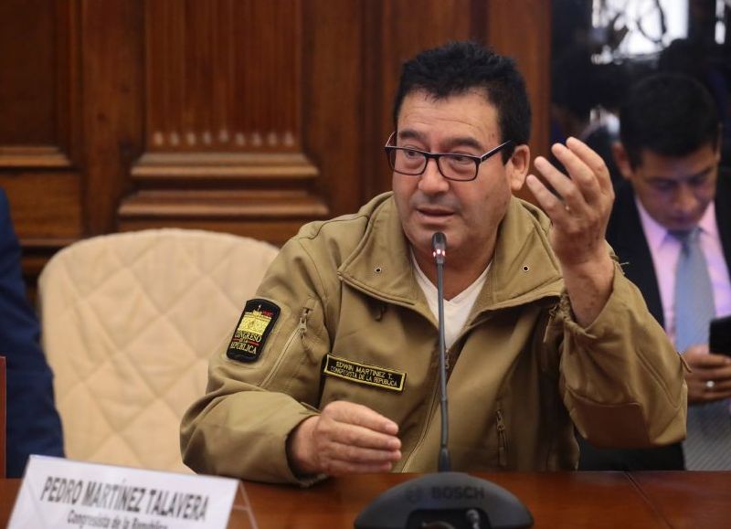 No aclares que oscurece: Martínez quiso defender a Jerí de la denuncia por abuso sexual y terminó culpando a la víctima